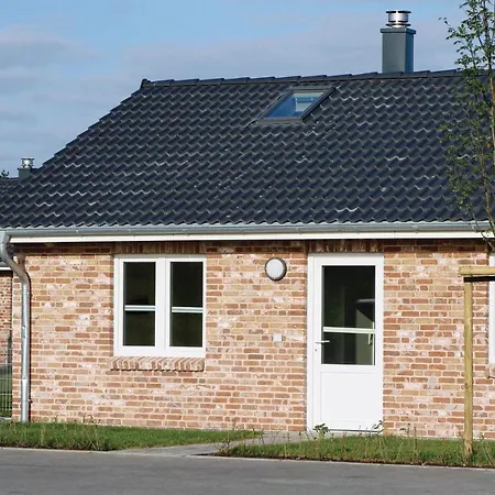 1 Bedroom Beautiful In Holiday home Dagebuell
